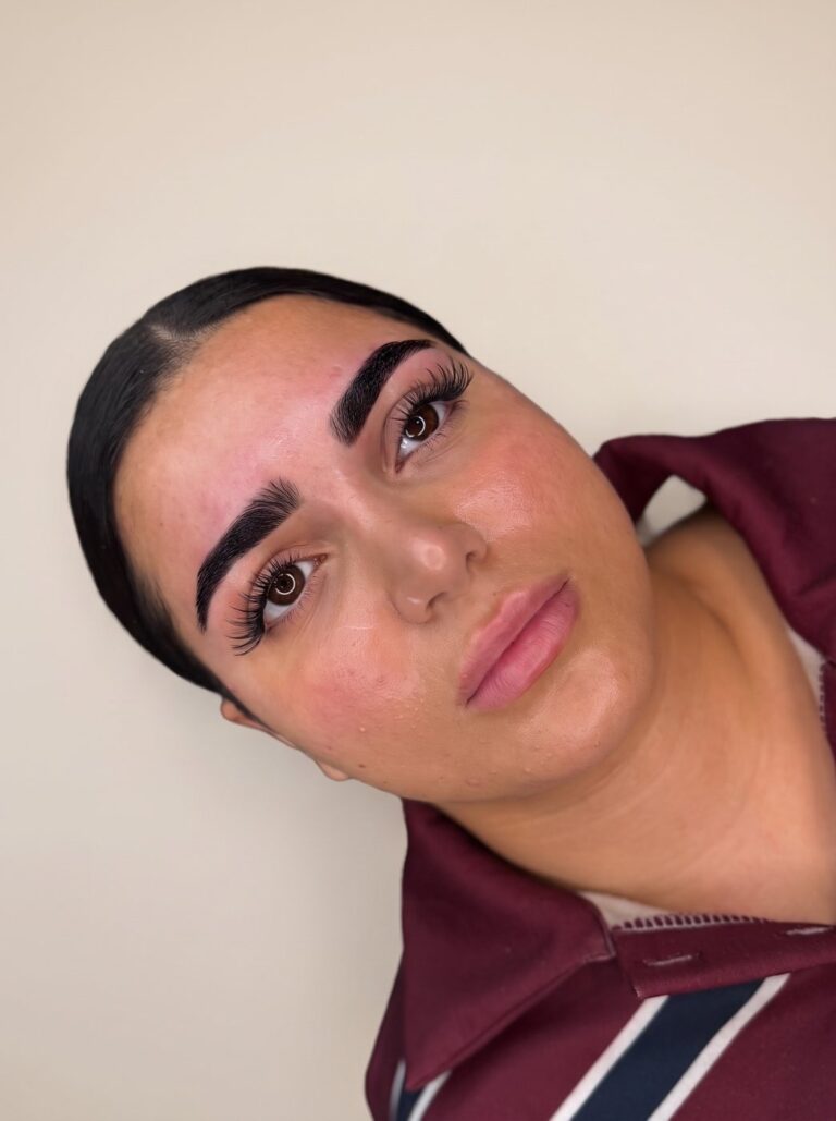 Classic Brows bij The Wax Specialist in Apeldoorn, bold look